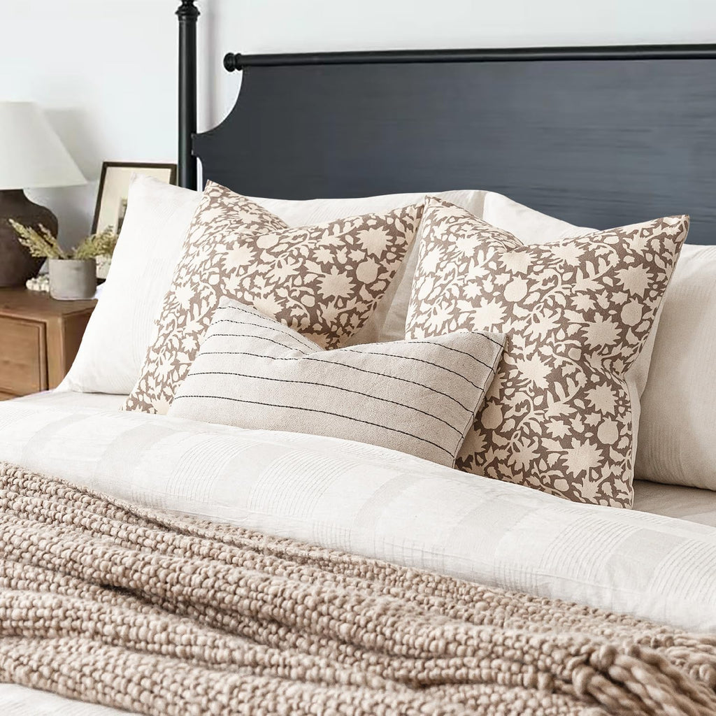 Foindtower Set of 2 Decorative Neutral Floral Throw Pillow Covers Accent Farmhouse Cushion Covers Boho Vintage Pillowcase for Couch Sofa Bedroom Living Room Home Decor Outdoor,20×20 Inch,Tan