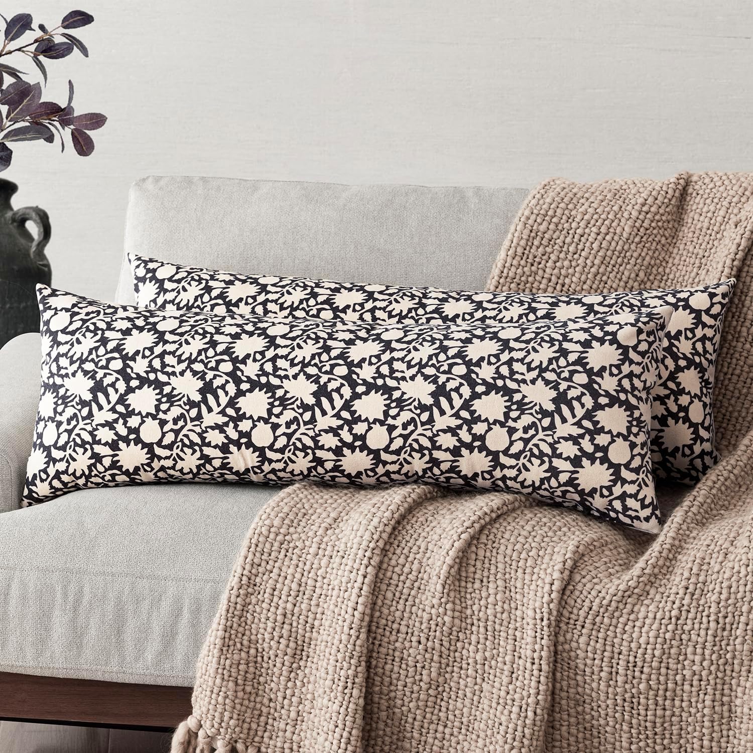 Foindtower Set of 2 Decorative Long Body Lumbar Throw Pillow Covers Accent Farmhouse Cushion Covers Neutral Vintage Pillowcase for Couch Sofa Bedroom Living Room Home Decor Outdoor14×36 Inch,Black